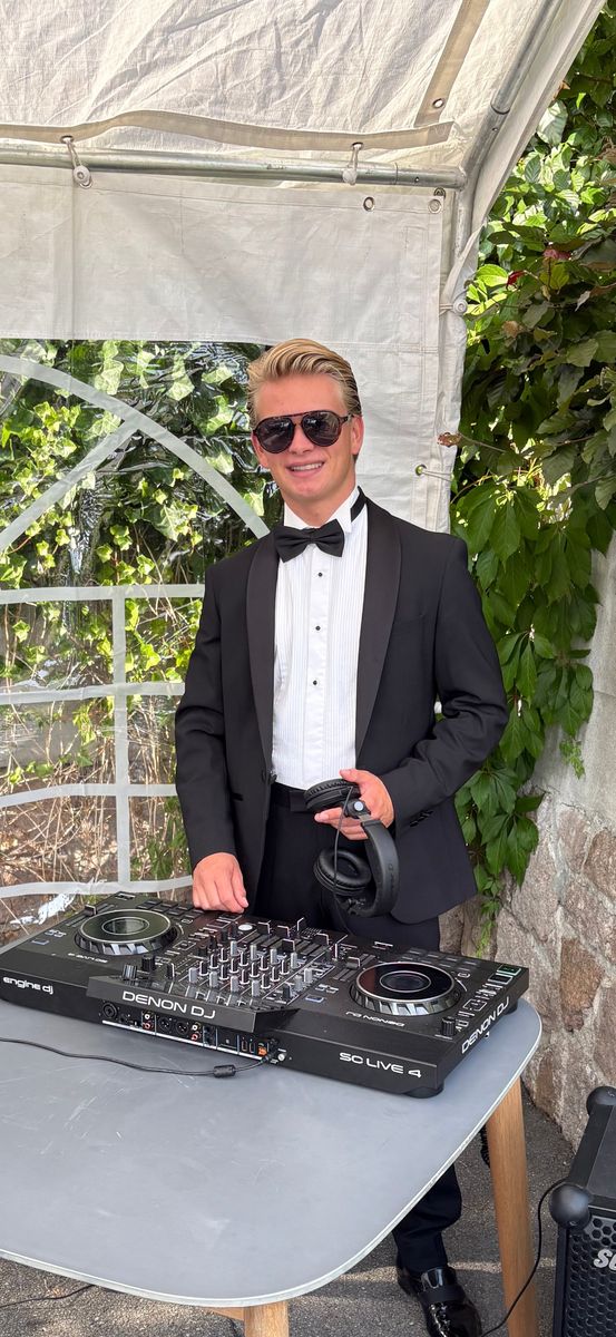 DJ Doffy D